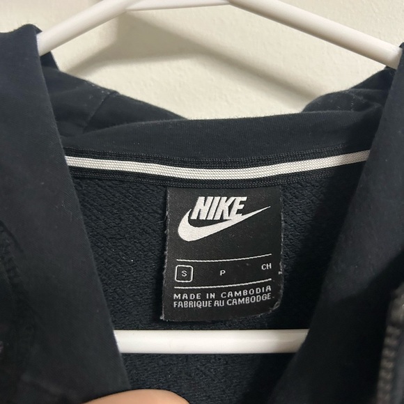 Nike Black Zip Up Sweater - Picture 4 of 4